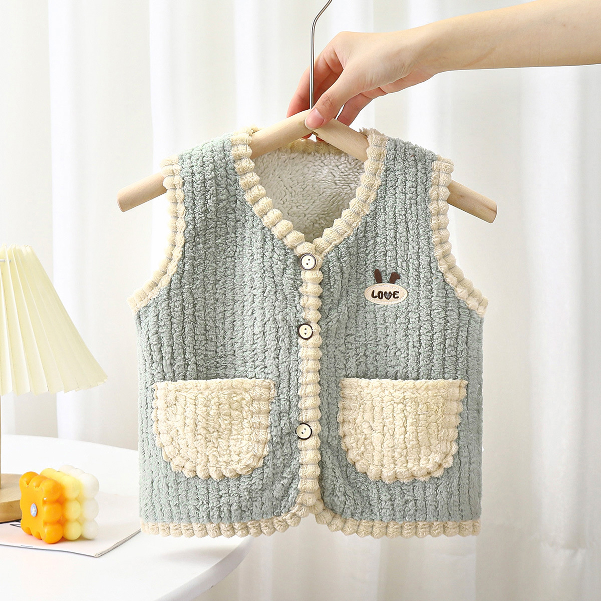 New Kids Vest Baby Vest Medium - Baby Clothing For Sleep のレビューと価格